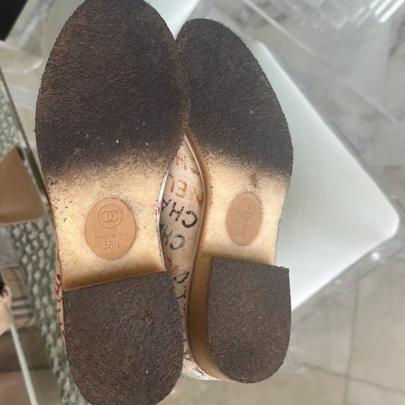 Chanel boots. - Picture 5 of 5